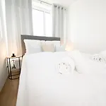 White - - Balcony - Fair - Kitchen דירה