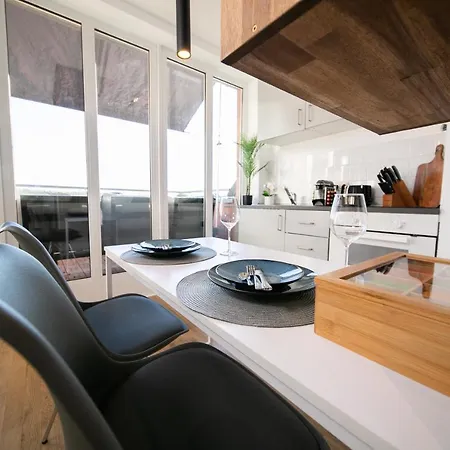 White - - Balcony - Fair - Kitchen * ניאוס